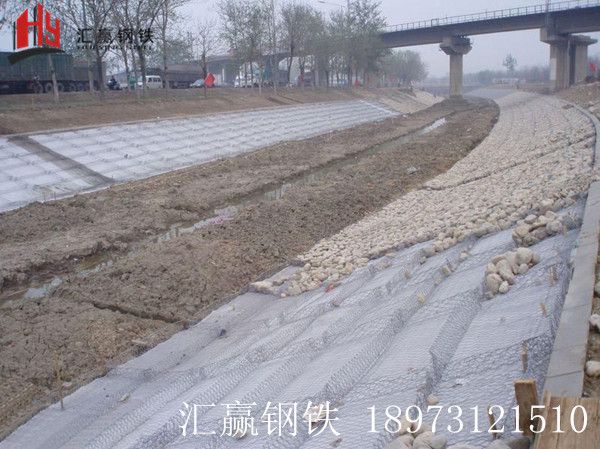 边坡加固