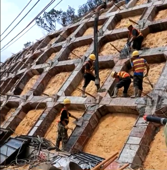  预应力锚索锚固.jpg